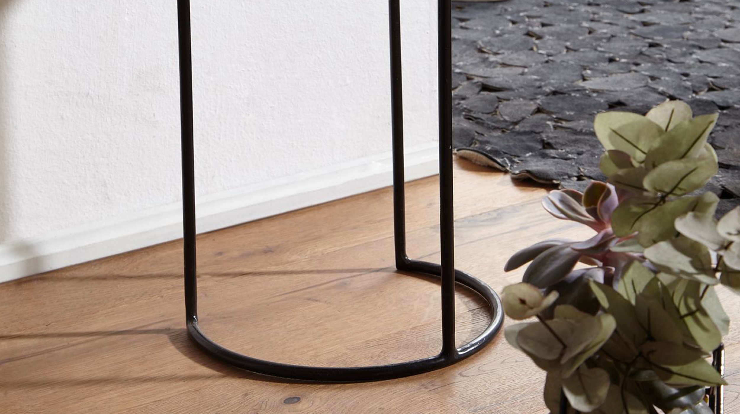 Beistelltisch Akazie massiv lackiert - rund - 28 x 45 cm - ACAS