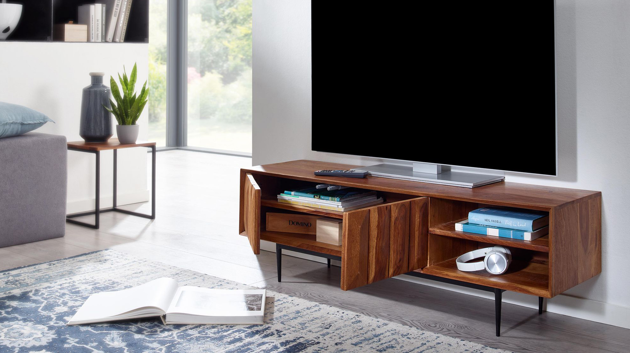 TV-Lowboard Sheesham massiv lackiert 123 cm - STREVA