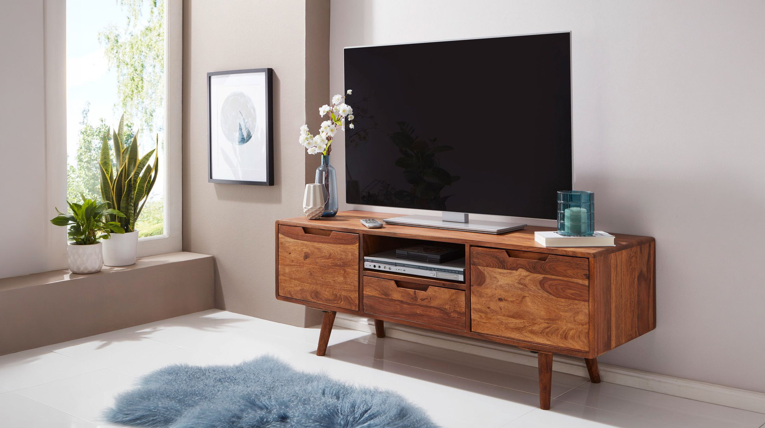 TV-Lowboard Sheeshamholz massiv gebeizt 135 cm - HALLA