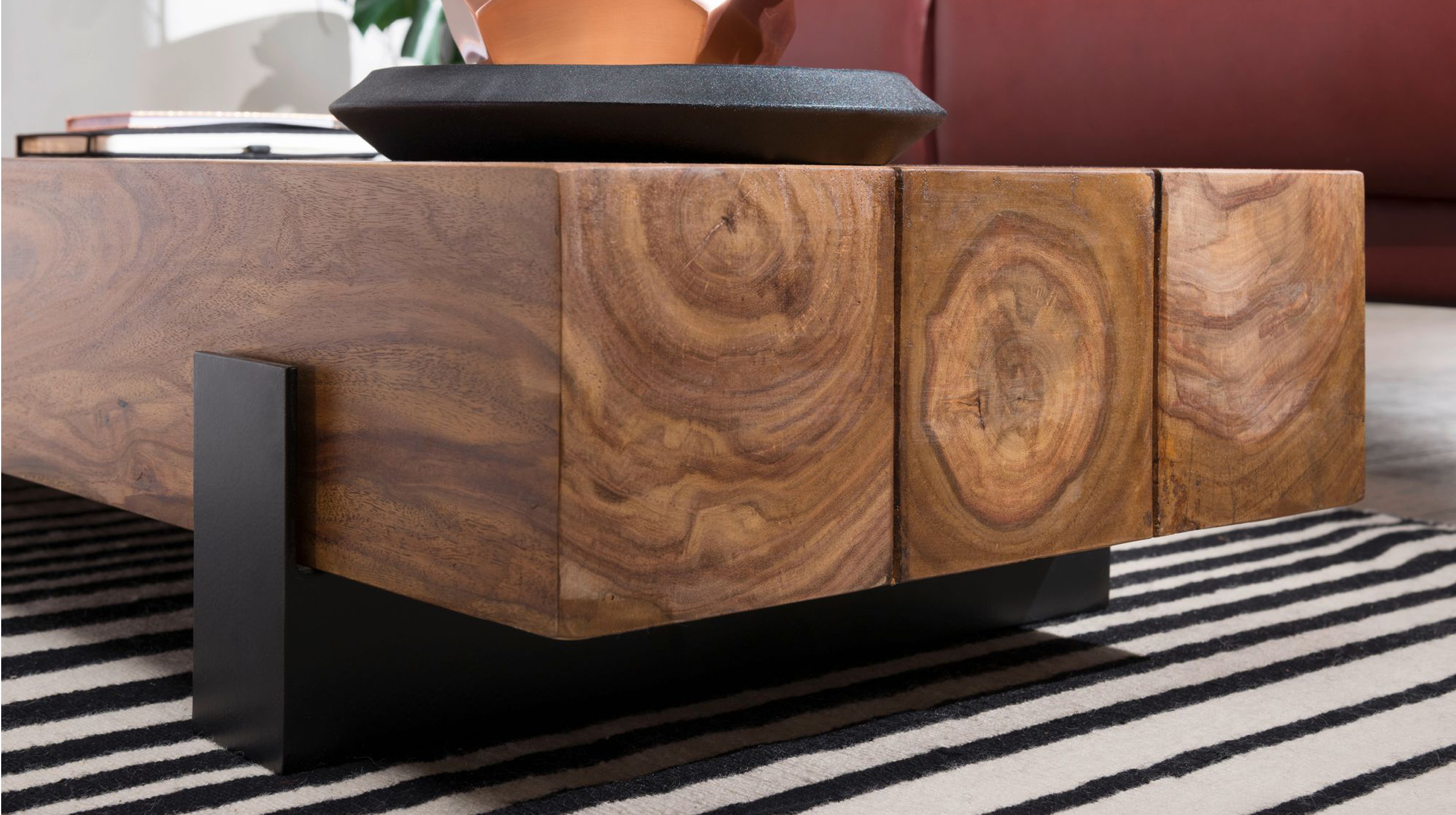 Couchtisch aus massivem Sheesham-Holz gebeizt 115 x 44 cm - BÖRGE