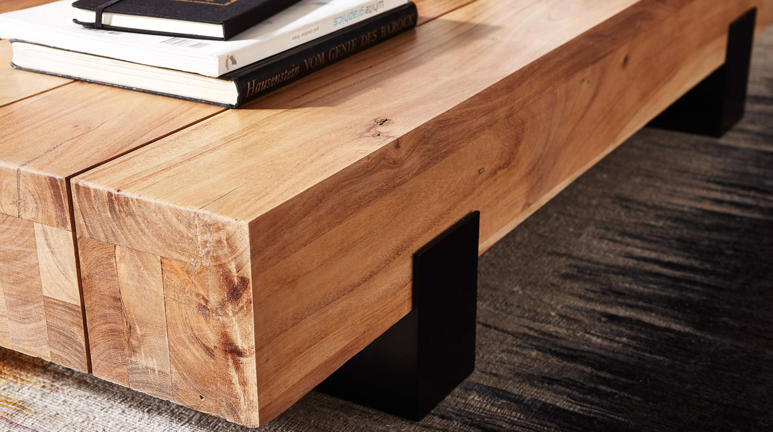 Couchtisch Akazie lackiert massiv 130 x 59 cm - BARGE