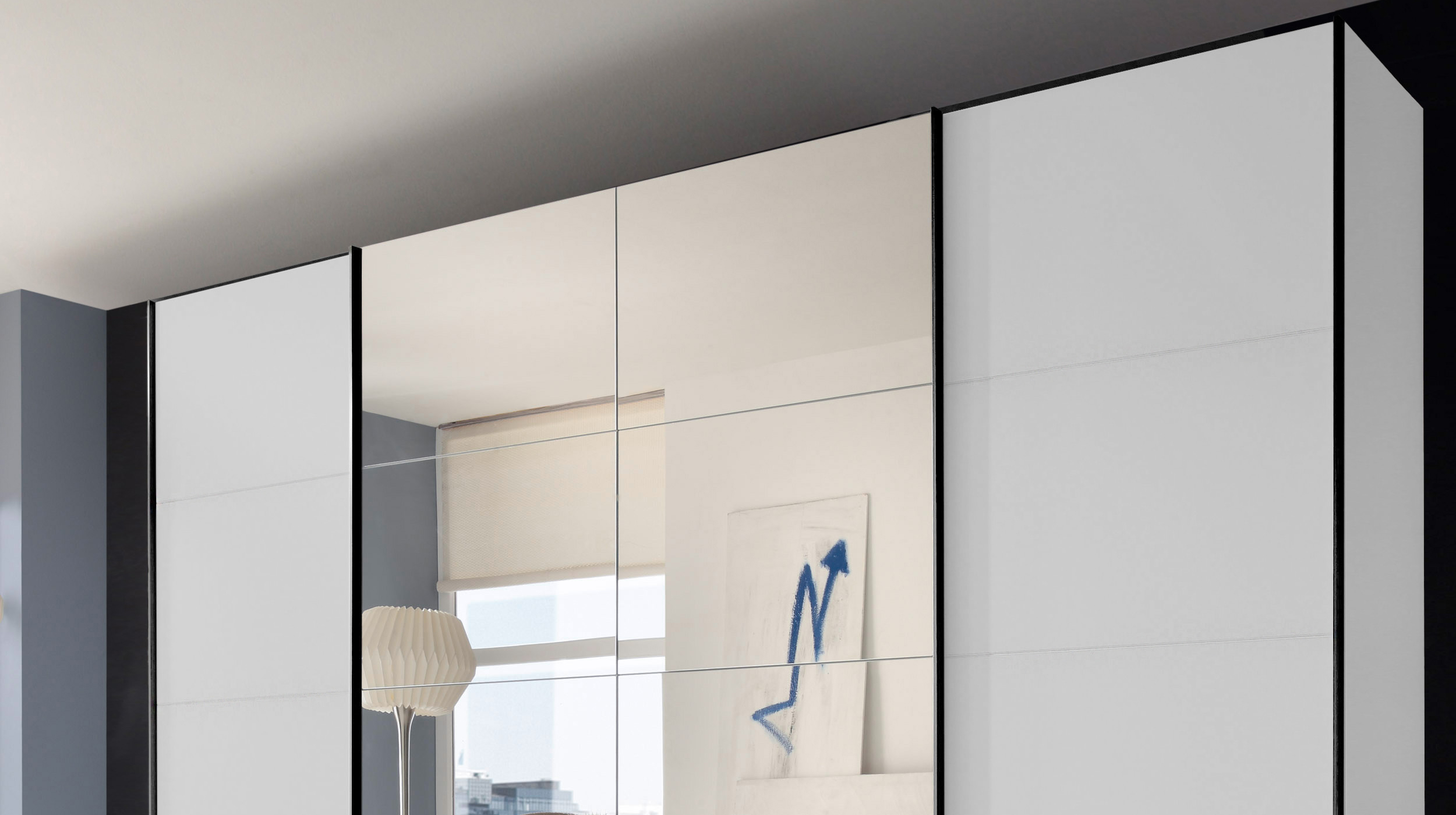 Schwebetürenschrank mit Spiegel - weiß - 315 cm - SYNCHRO