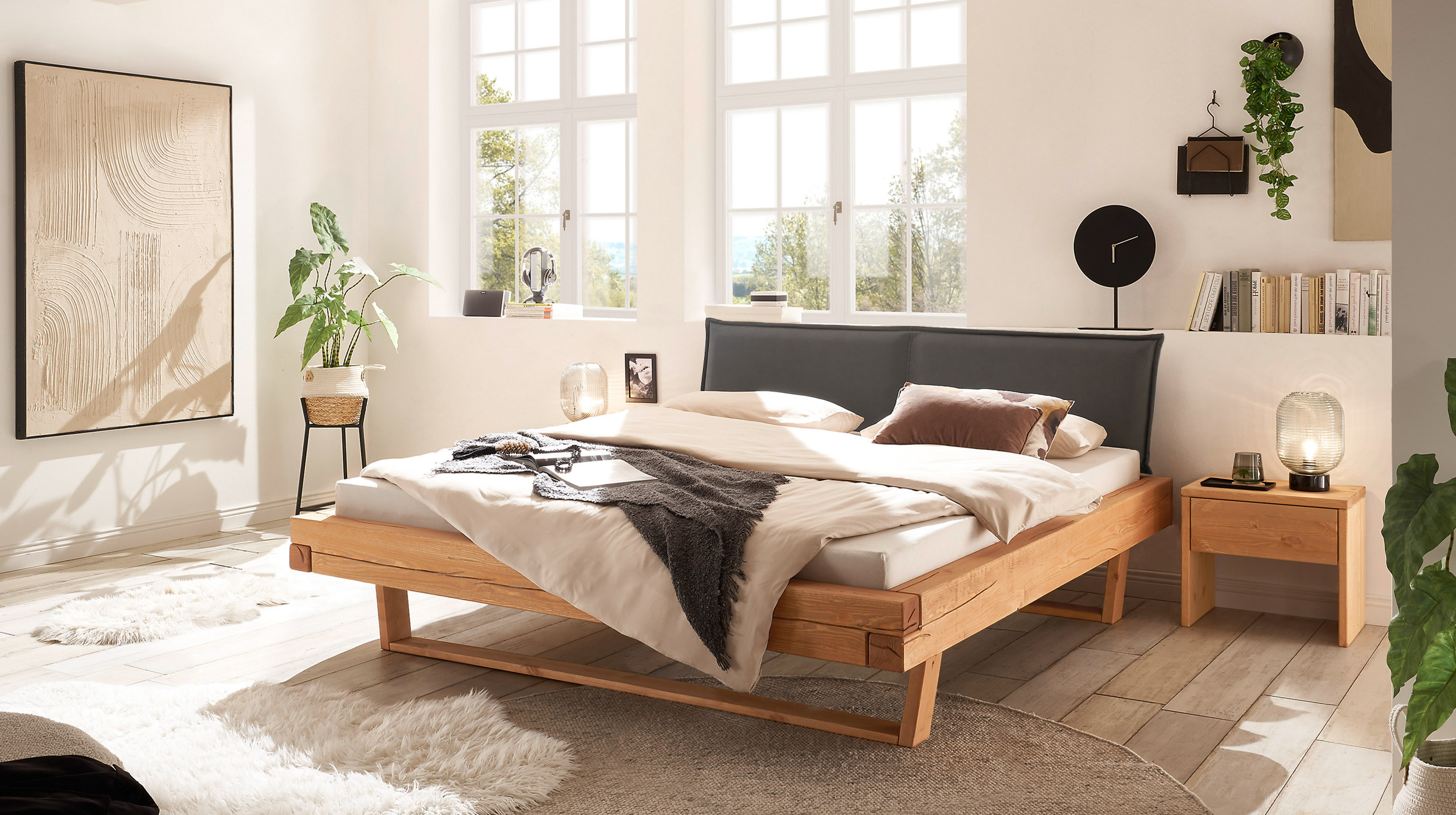 Balkenbett 140 cm Kiefer massiv Polsterkopfteil - U-Gestell - JOREN