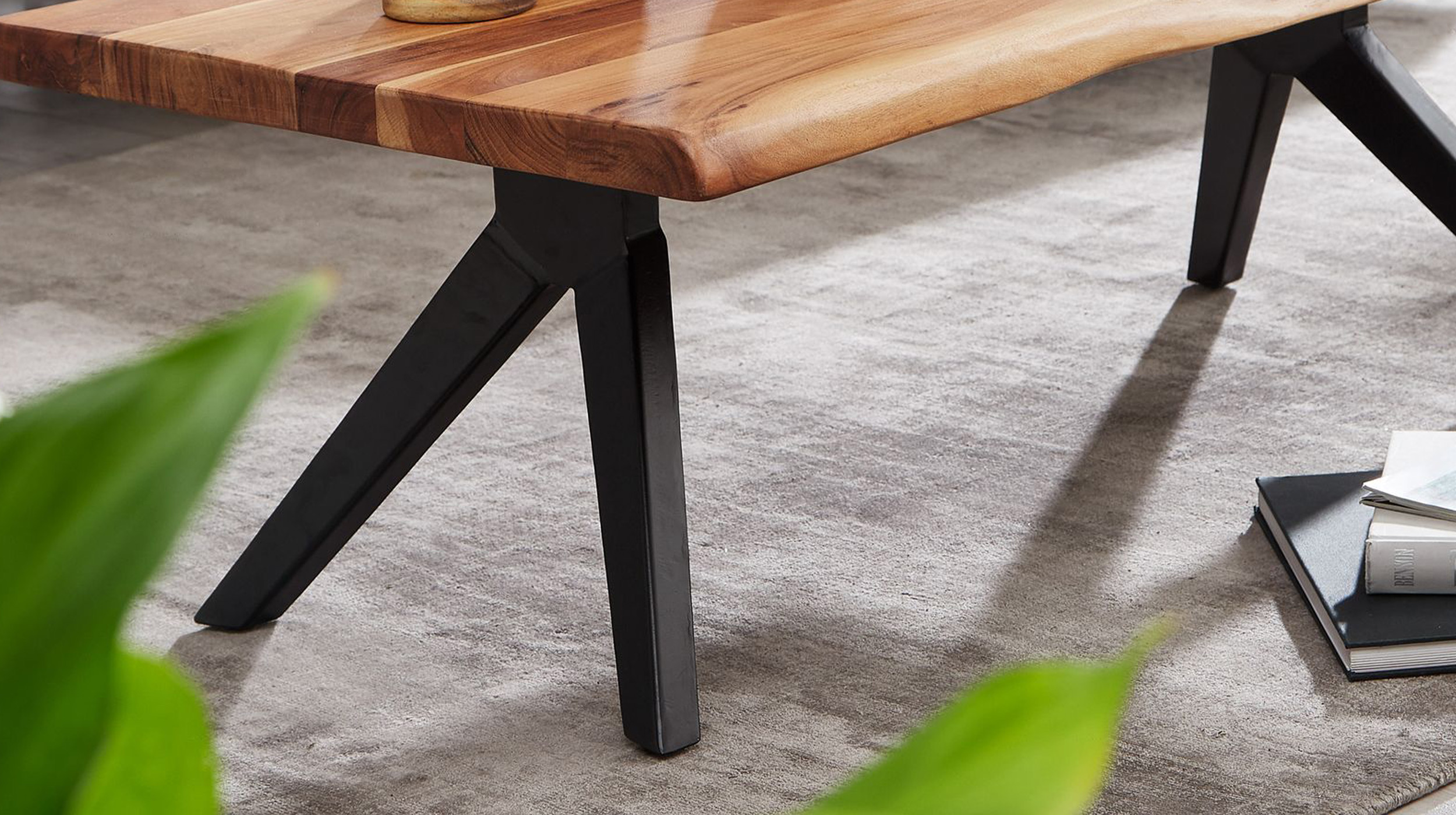 Couchtisch Baumkantentisch Optik 115 cm Akazie massiv - BRAGI