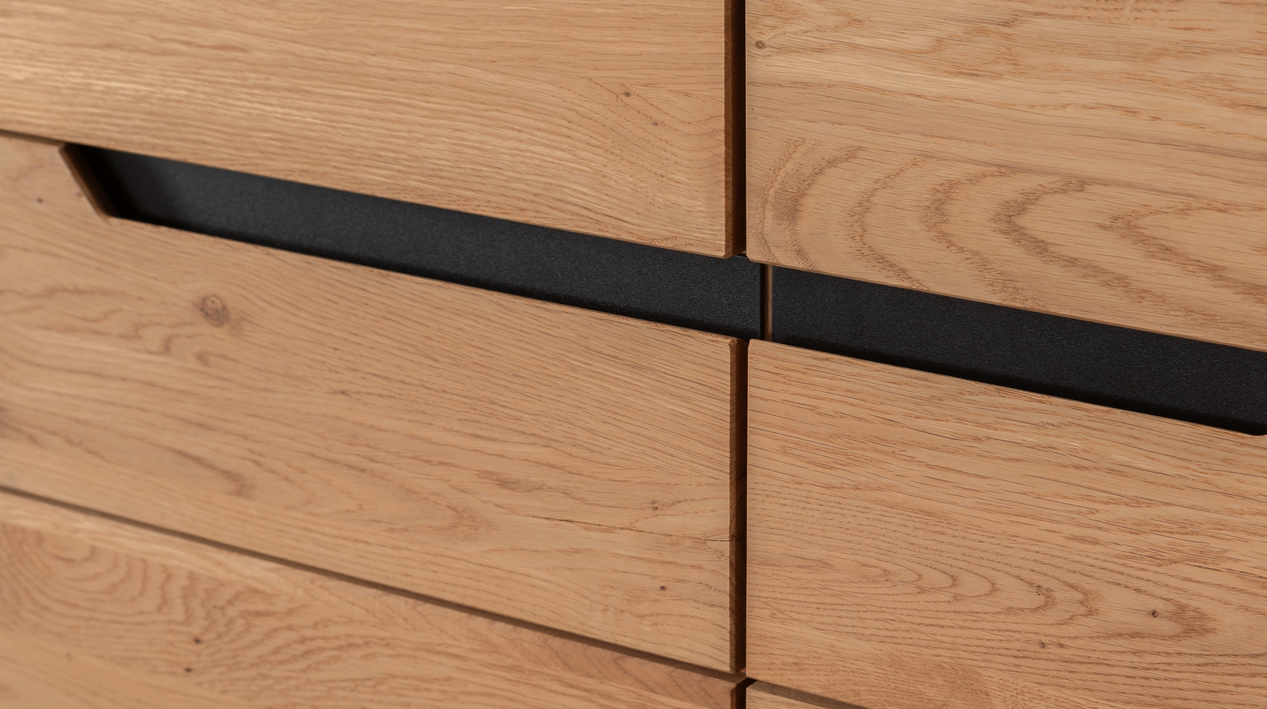 Highboard mit Glastüren Wildeiche geölt teilmassiv 153 cm - ARAYA