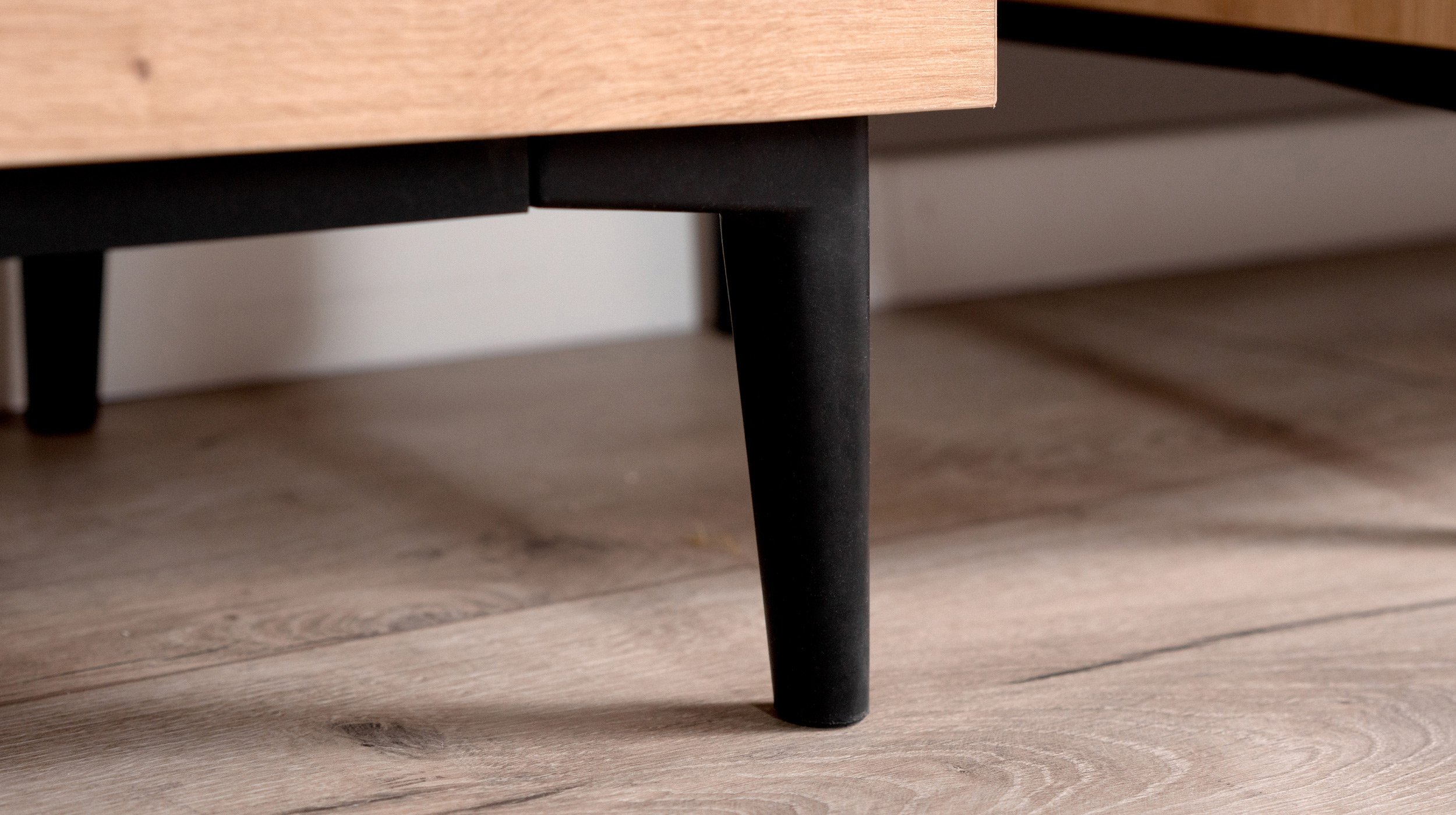 TV - Lowboard Artisan Eiche - schwarz 195 cm - NOLA