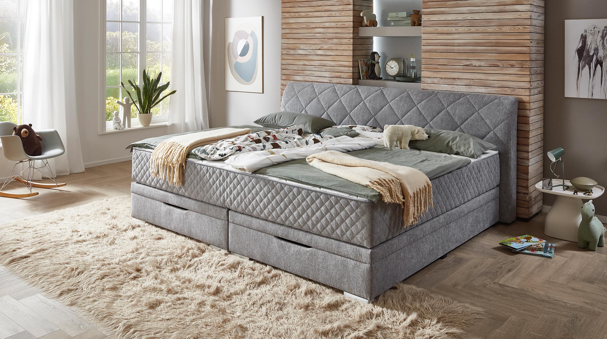 Boxbett 240 x 200 cm grau mit Bettkasten - KUFSTEIN