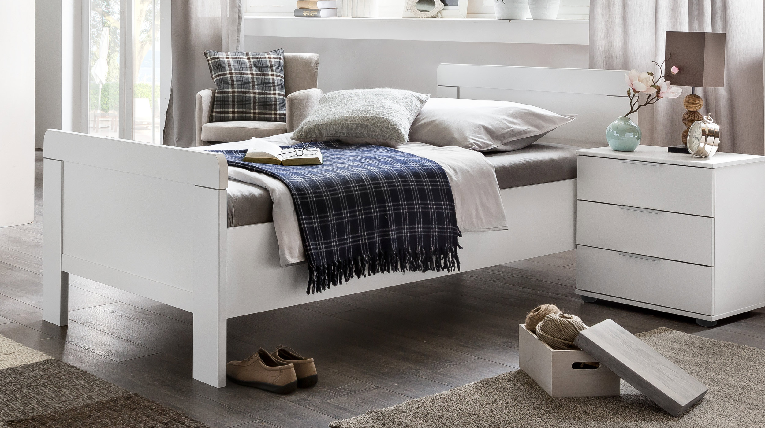Futonbett Einzelbett 100 x 200 cm weiß - NADJA