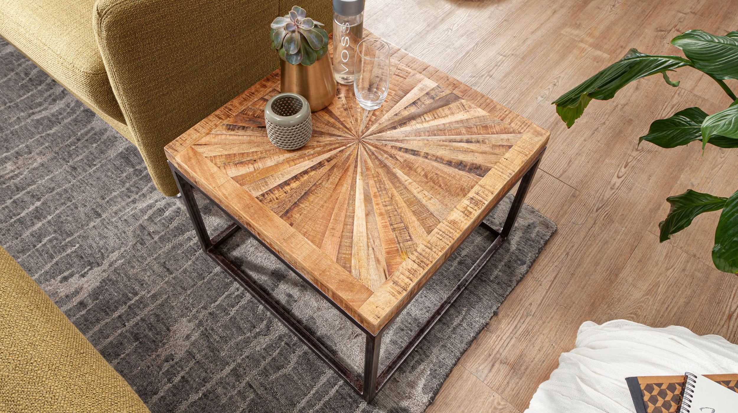 Couchtisch Mango massiv lackiert 55 x 55 cm - JONA