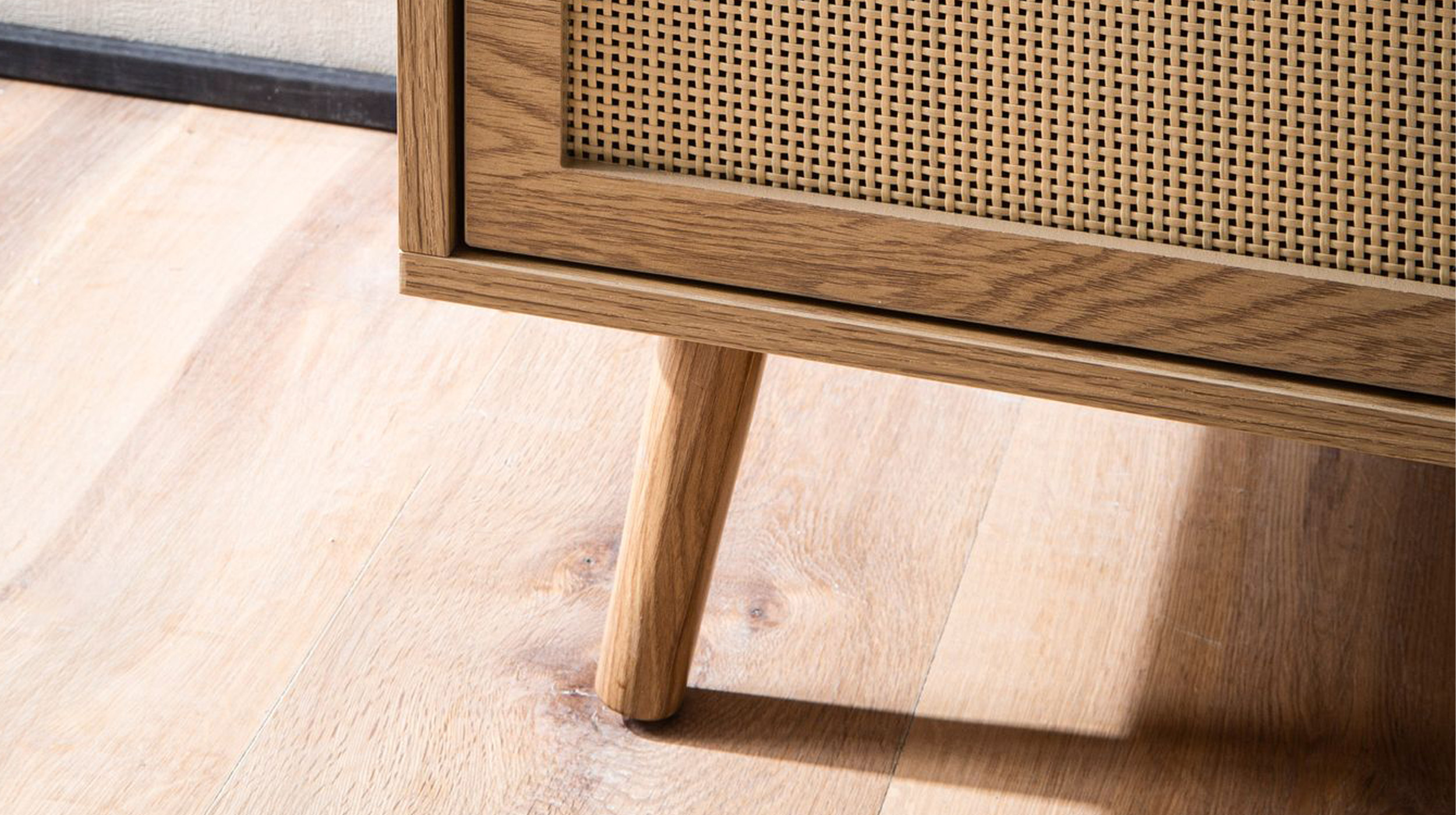 TV - Lowboard Eiche teilmassiv - Polyrattan 120 cm - RATVAN