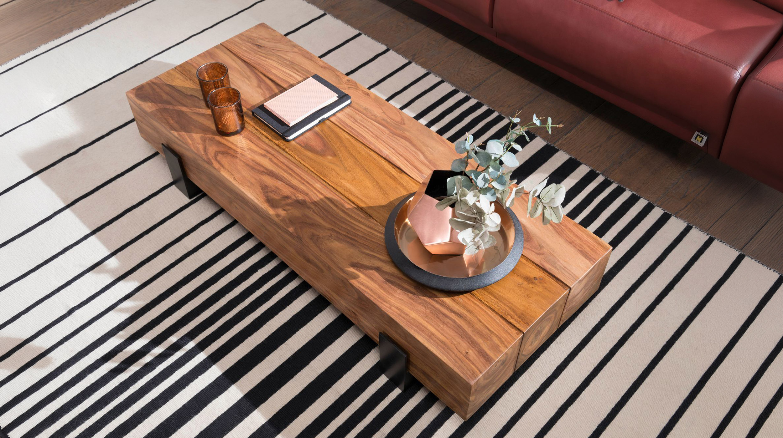 Couchtisch aus massivem Sheesham-Holz gebeizt 115 x 44 cm - BÖRGE