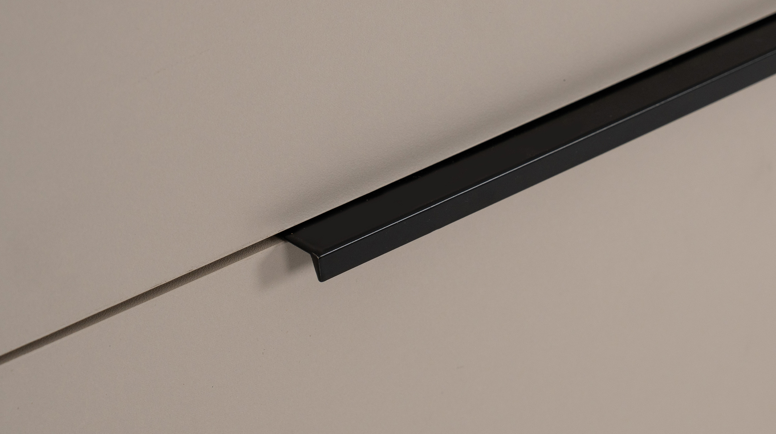 Highboard 4 Türen 2 Schubladen beige schwarz 90 cm - ARONA